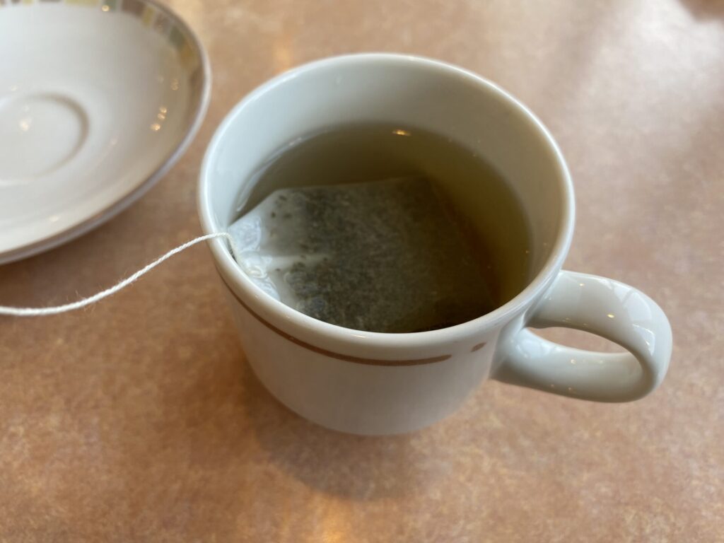 蒸した紅茶の出来上がりです。
