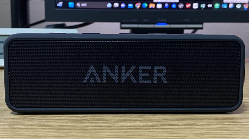 Anker SoundCore 2の正面にはAnkerのロゴがる