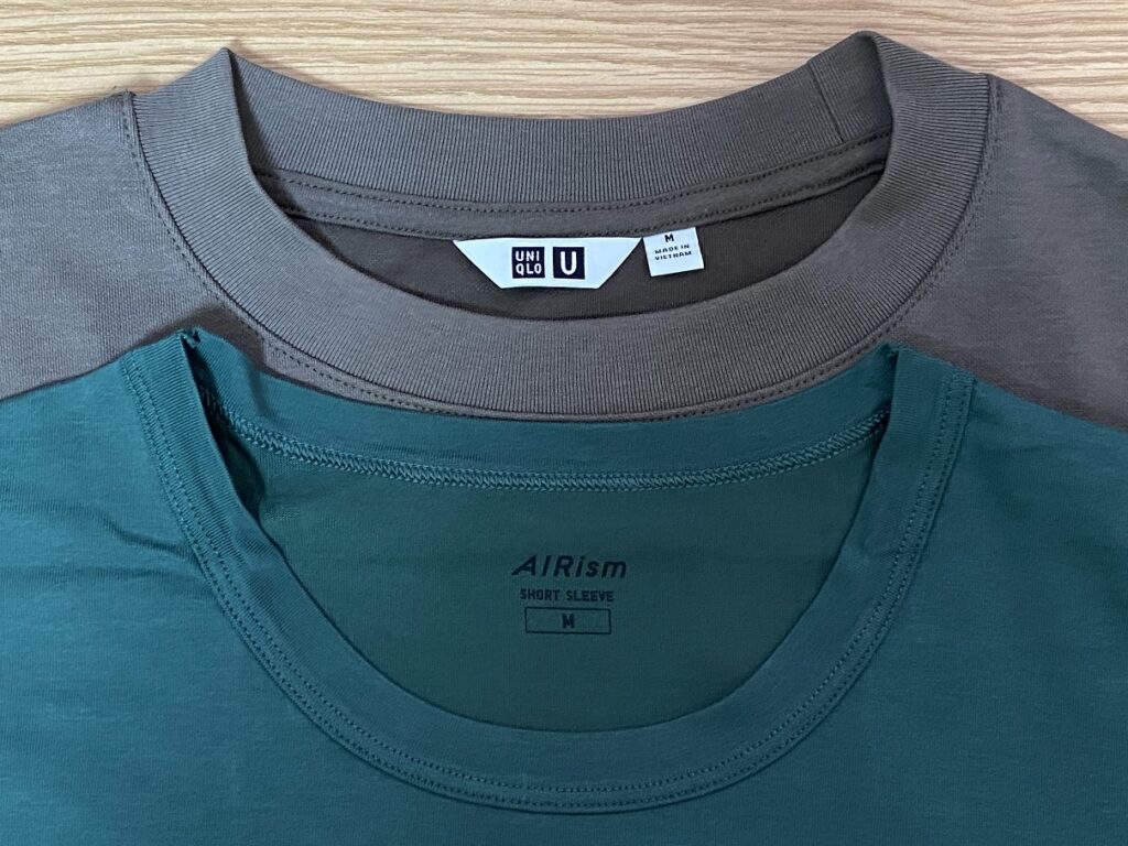ユニクロのエアリズムコットンTシャツとエアリズムコットンオーバーサーズTシャツ（5分袖）の首周りの比較