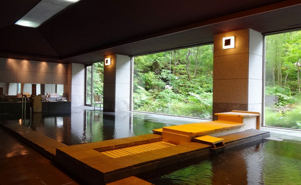 ホテル湯西川の大浴場