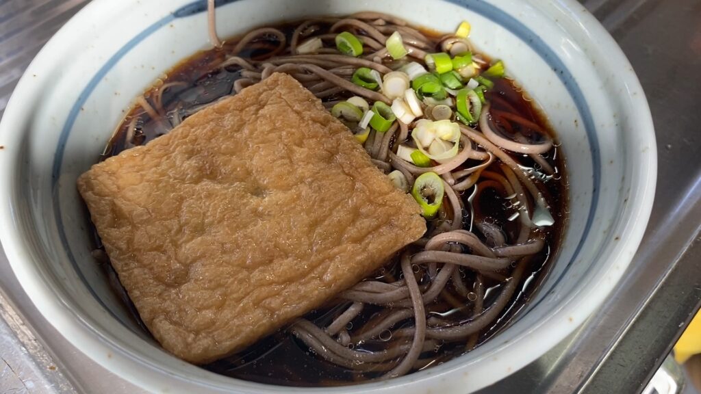 業務スーパーの干しそば（播州そば）は温かいかけ蕎麦でも美味しい