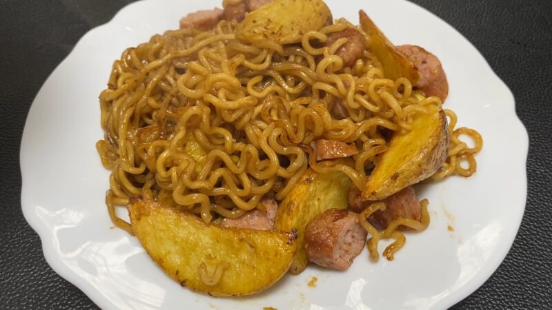ナチュラルカットポテトを具材に使った焼きそばアレンジ