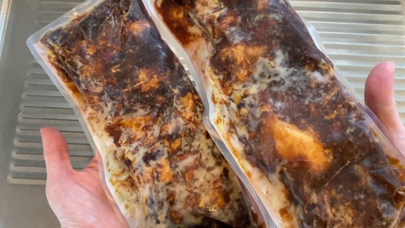 冷凍状態のやわらか煮豚ブロック(2個)
