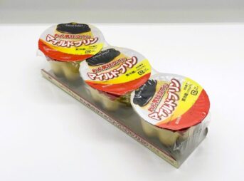 業務スーパー「練乳仕立てのマイルドプリン」3個入りパック（外装フィルム付き）