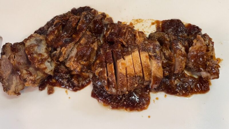 スライスされたやわらか煮豚(盛り付け前)