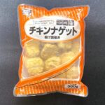 業務スーパーのチキンナゲット（揚げ調理済）パッケージ。内容量500gと書かれている。