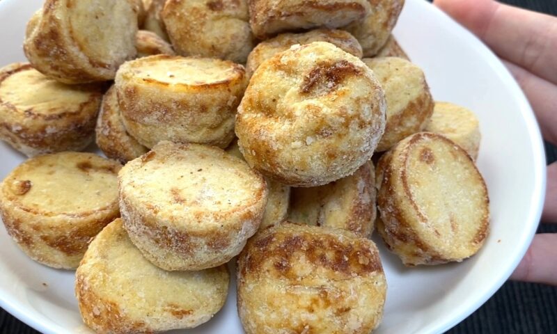 冷凍状態のたこ焼き ベビーカステラのような見た目