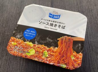 コスモス　ON365 ソース焼きそば パッケージ表面 税込108円 明星食品製造
